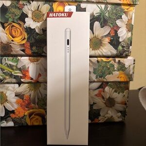 HATOKU Stylus Pen - like new - compatible with iPad.
